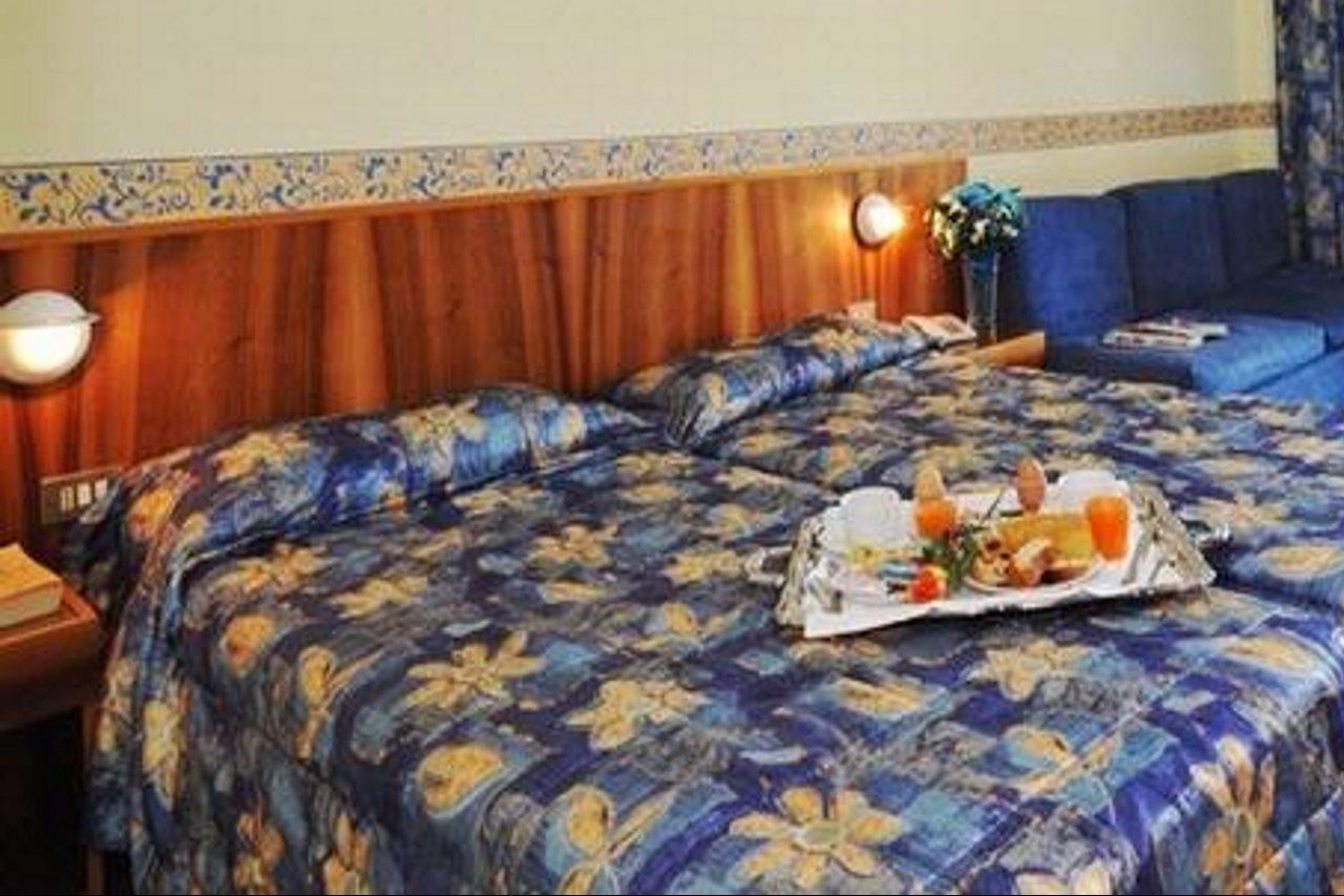 Hotel Royal Гарда Экстерьер фото