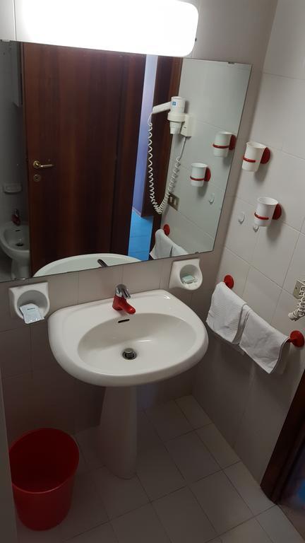 Hotel Royal Гарда Номер фото